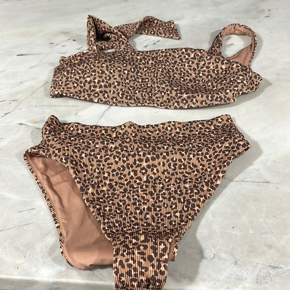 Aerie cheetah bathing suit